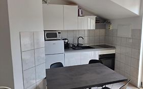 Apartmani Peran